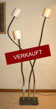 [Foto] Stehlampe mit verformbaren Armen